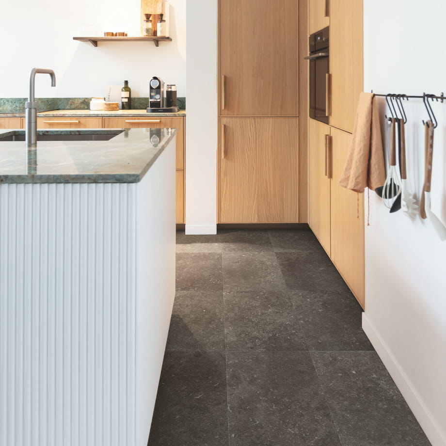 Ламинат Quick-Step Дымчатый голубой камень MUU5484 Muse Ultra в интерьере