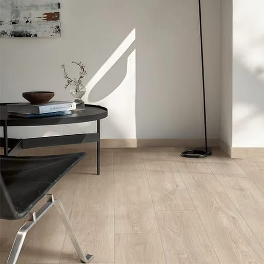 Ламинат Quick-Step Дуб рассветный IM8472 Impressive в интерьере 2