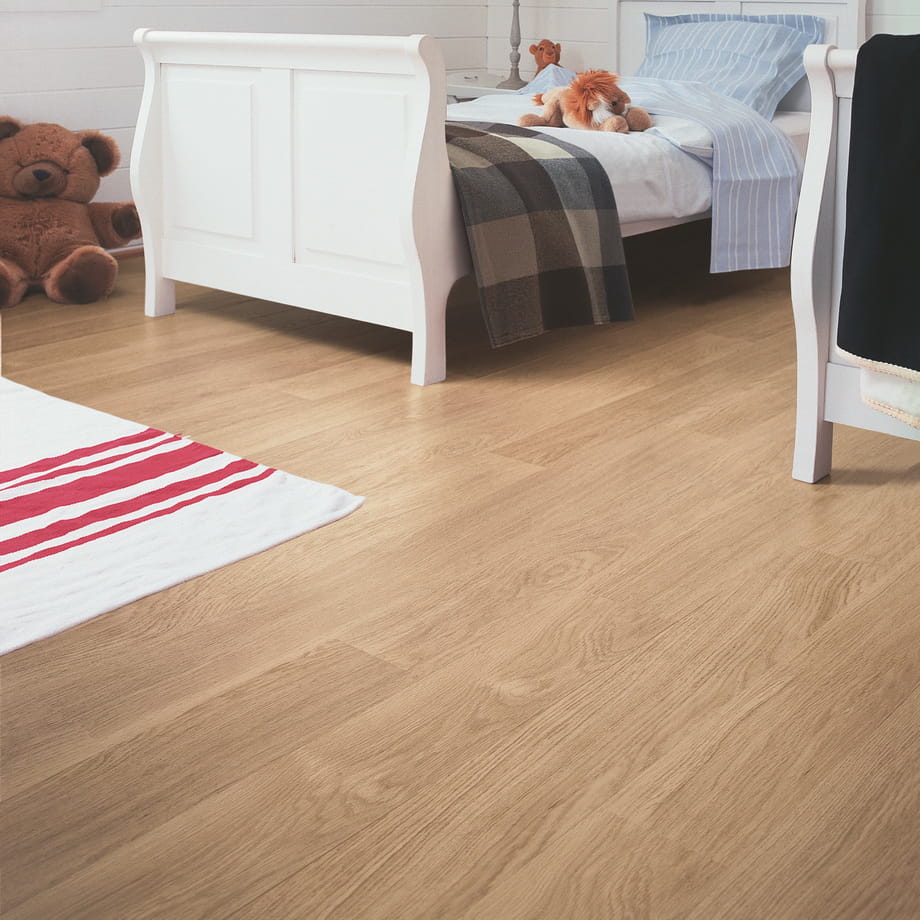 Ламинат Quick-Step Доска Белого Дуба Лакированная U915 Eligna в интерьере