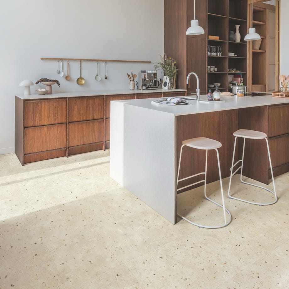 Ламинат Quick-Step Цветочный Бетон MUU5494 Muse Ultra в интерьере
