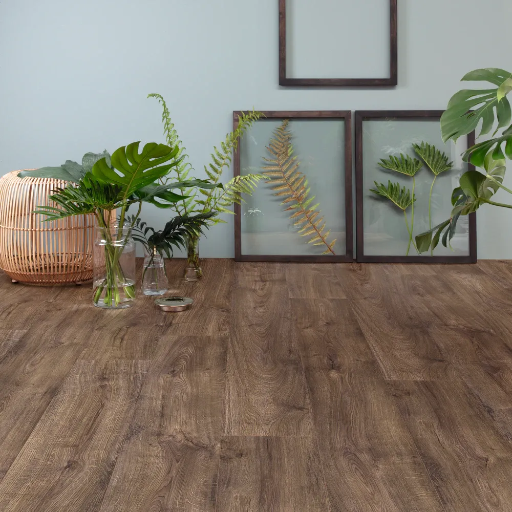 Quick-Step Alpha винил Bloom AVMPU40199 Дуб Осенний Шоколадный в интерьере 1
