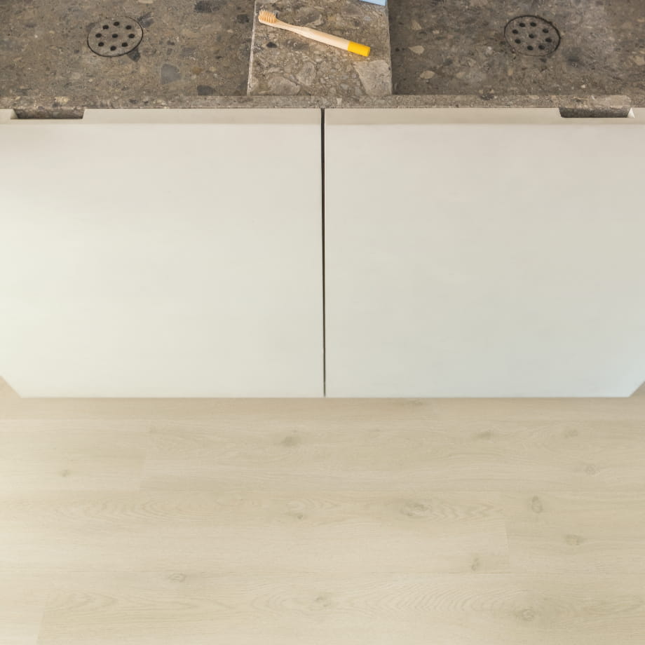 Quick-Step Морской Бриз Серо-бежевый Liv SGSPC20319 в интерьере 2