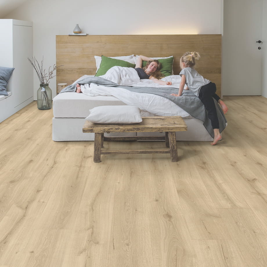 Ламинат Quick-Step Majestic MJ3550 Дуб Пустынный Светлый Натуральный в интерьере