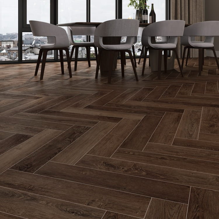 Кварцвинил CronaFloor H001 Дуб Тулуза Herringbone в интерьере