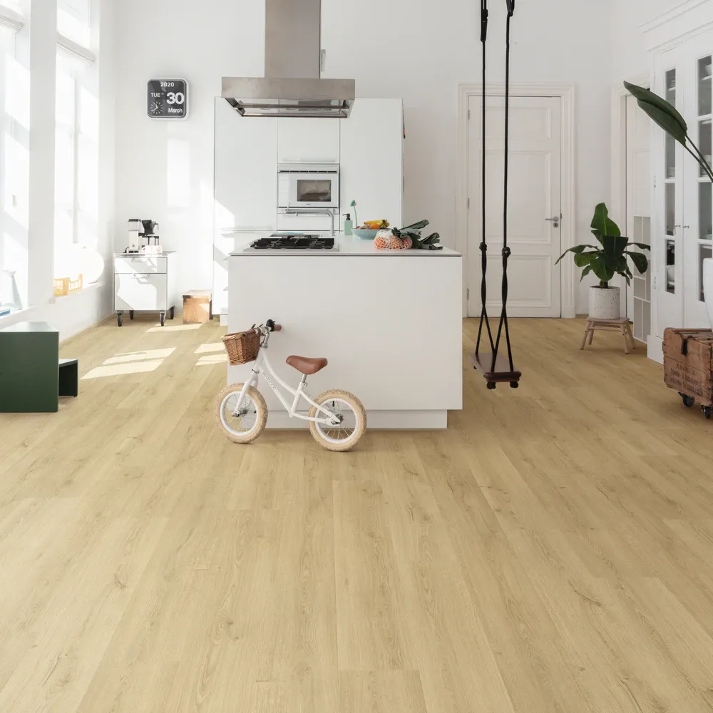 Quick-Step Alpha винил Bloom AVMPU40236 Эко Беж в интерьере 2