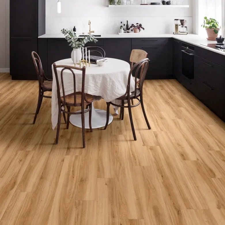Кварцвинил Moduleo Classic Oak 24837 Roots в интерьере