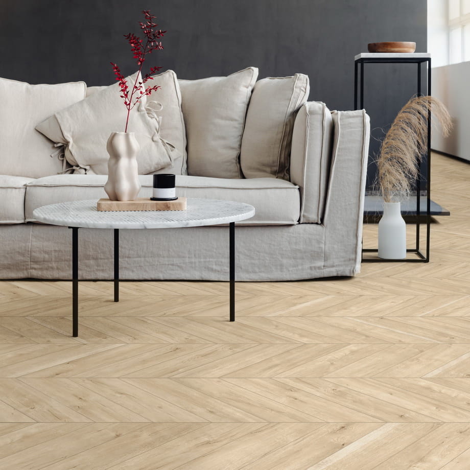 Кварцвинил SPC Floor Gettysburg 2016 Aberhof Chevron в интерьере