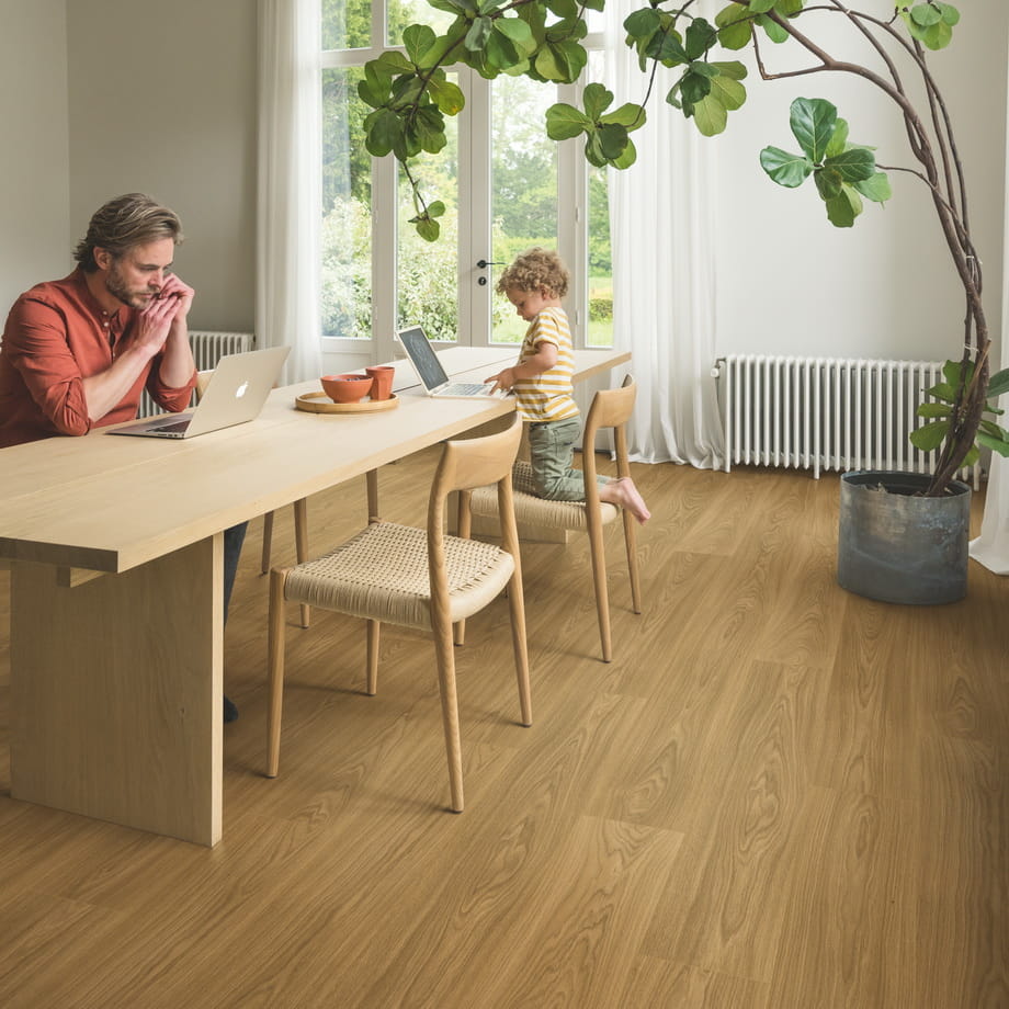 Ламинат Quick-Step Дуб Термо Натуральный CLH5796 Classic интерьере 2