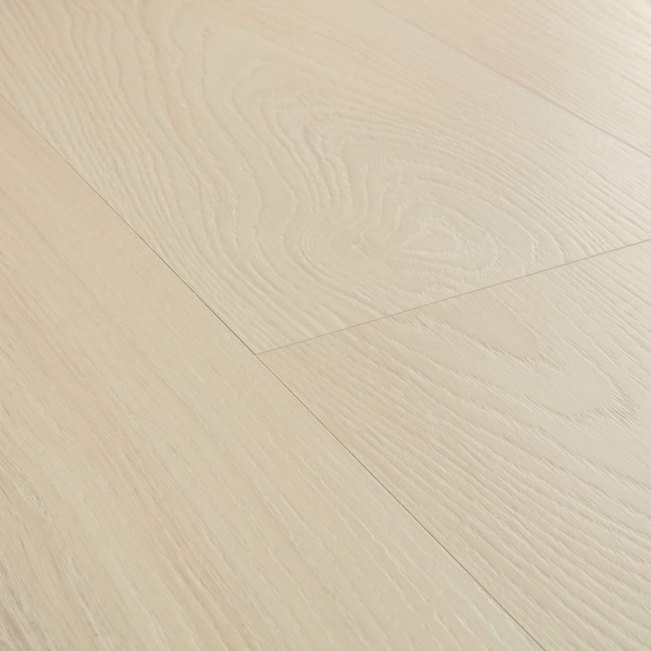 Ламинат Quick-Step Дуб Бежевый Премиум CLH4093 Classic фактура поверхности
