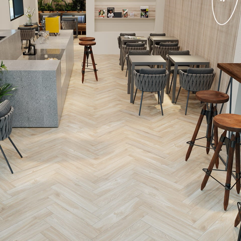 Кварцвинил CronaFloor H002 Дуб Ницца Herringbone в интерьере 3