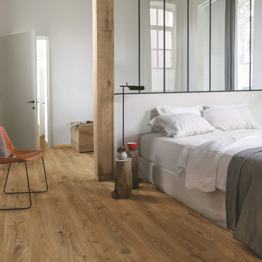 Quick-Step Дуб Кантри Коричневый Liv SGSPC20316 в интерьере