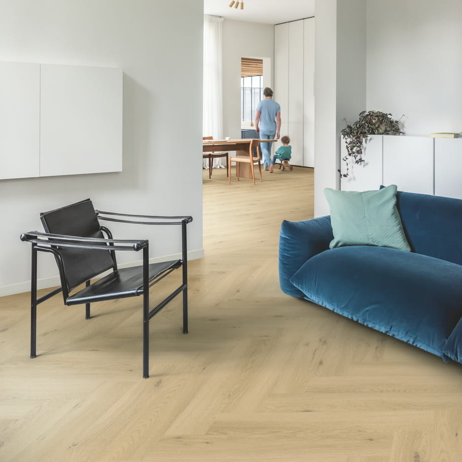 Виниловый пол Quick-Step Морской бриз натyральный SGHBC20326 Pristine в интерьре 3